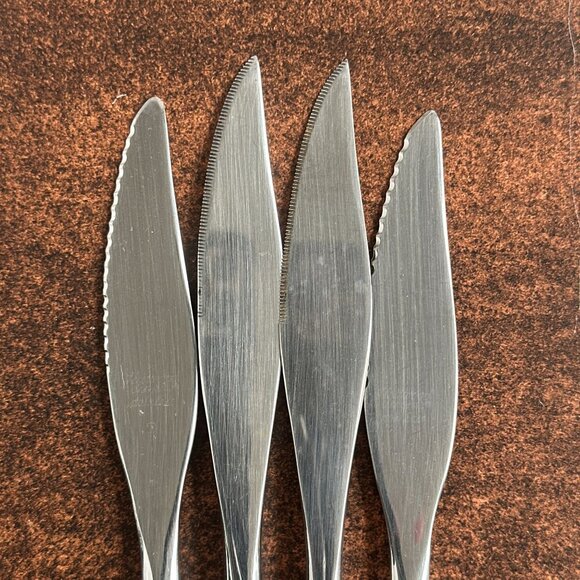 Mid Century Modern Steak Knives With Wood Handles Set Of Four - Picture 4 of 6